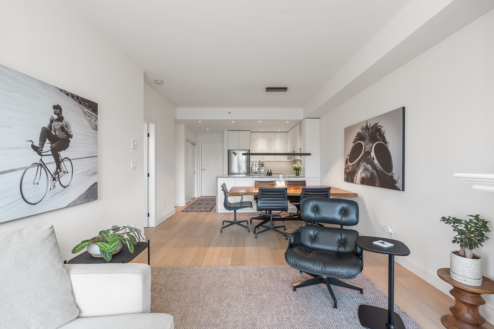 #407 – 3600 Windcrest Drive